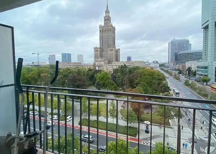 Świętokrzyska 32 room 1